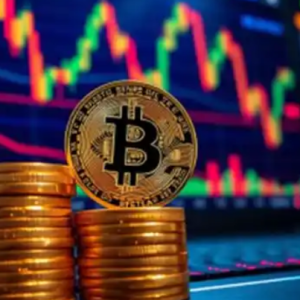 Bitcoin remains calm and strong above $114,000; altcoins show rare bottom signal compared to BTC